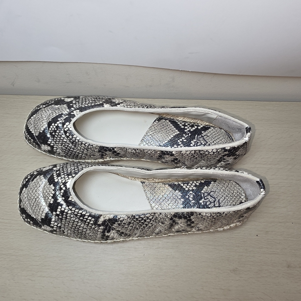 Franco Sarto Snakeskin Patterned Women's Flats Ballet Shoes 8.5